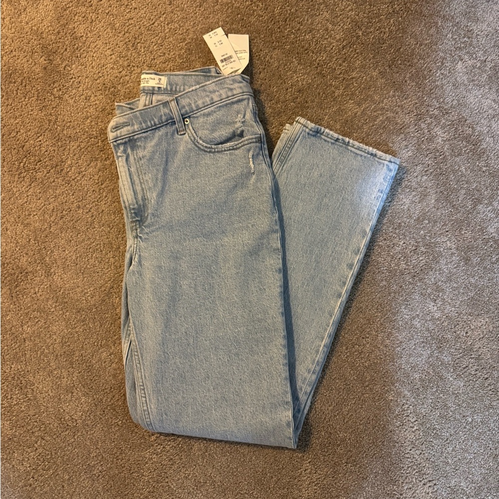Abercrombie & Fitch Women's 90s Straight Ultra High Rise Leg Jeans in Light Blue